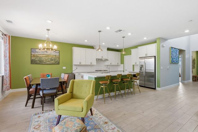 1049 Blue Range Way, Roseville, CA 95747