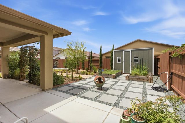 1049 Blue Range Way, Roseville, CA 95747