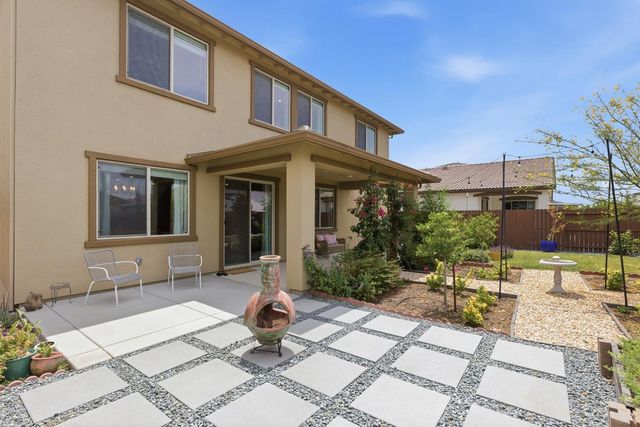 1049 Blue Range Way, Roseville, CA 95747