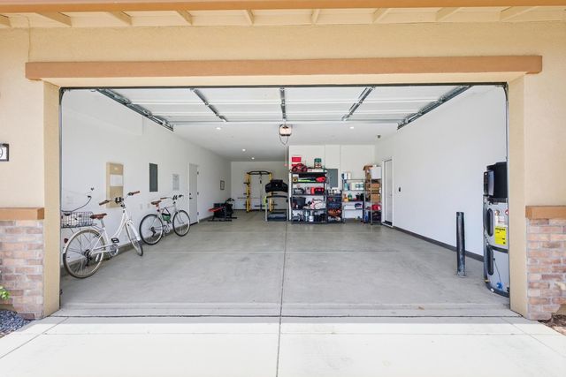 1049 Blue Range Way, Roseville, CA 95747
