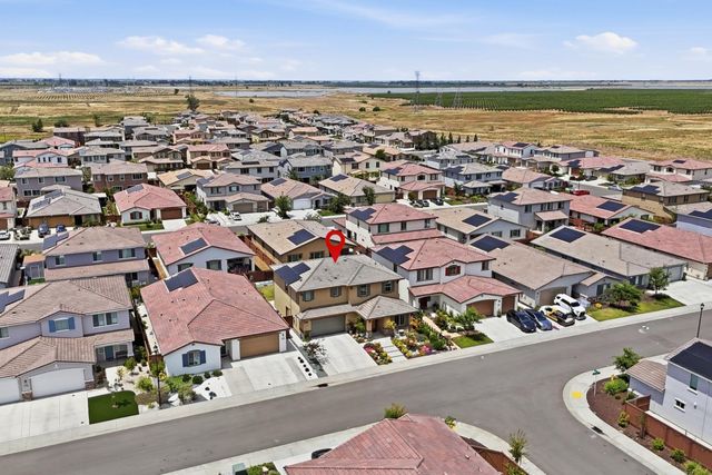 1049 Blue Range Way, Roseville, CA 95747