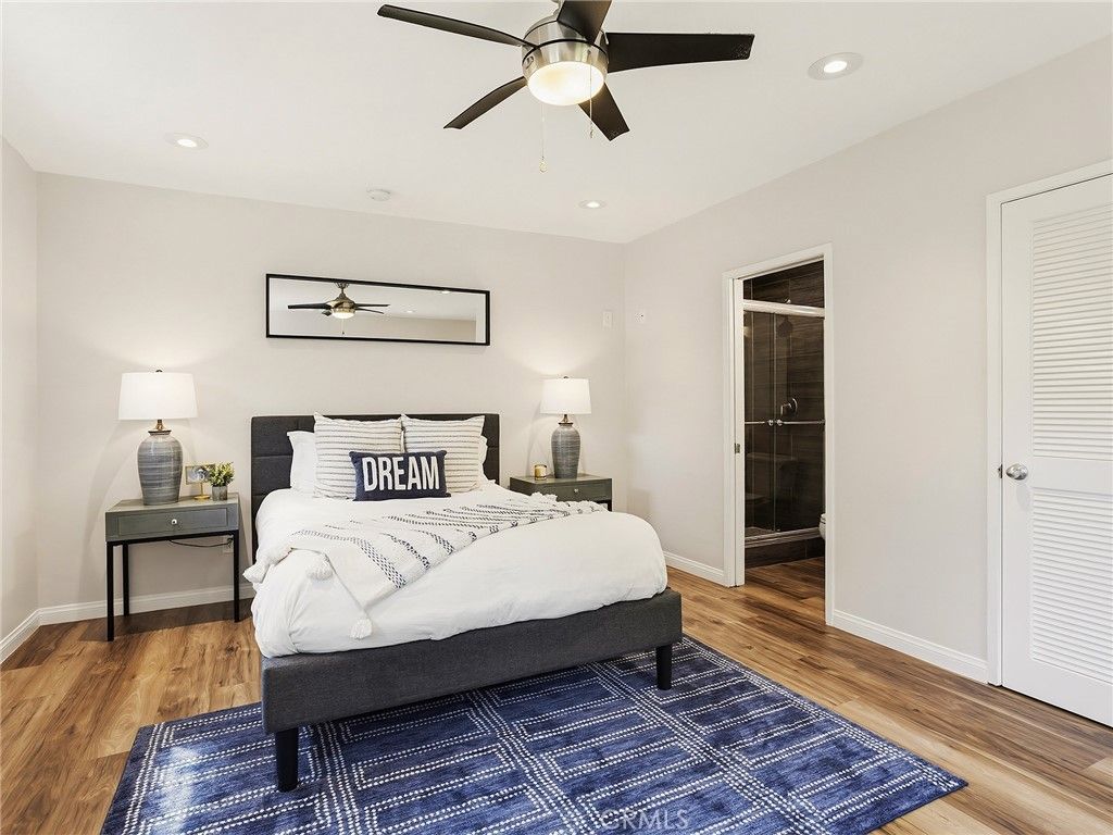 Image 27 of property listing at 5233 Lemp Avenue, Valley Village, CA 91601