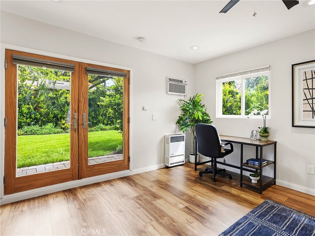 Image 29 of property listing at 5233 Lemp Avenue, Valley Village, CA 91601