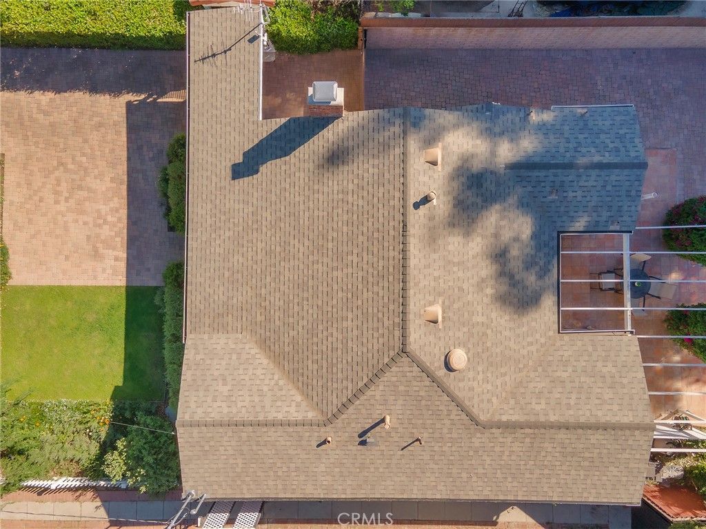 Image 53 of property listing at 5233 Lemp Avenue, Valley Village, CA 91601