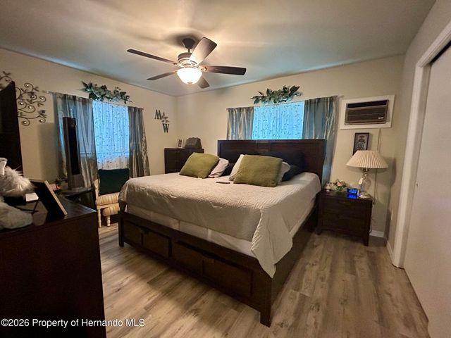 1615 Pinewood Drive, Clearwater, FL 33756