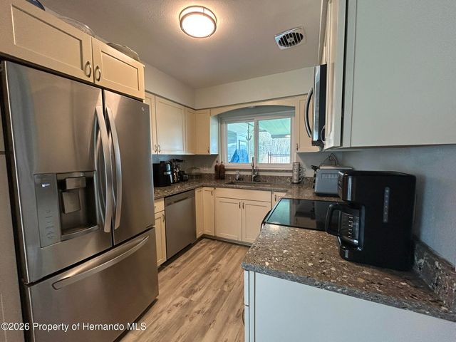 1615 Pinewood Drive, Clearwater, FL 33756