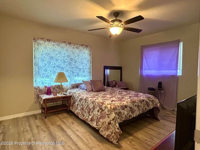 1615 Pinewood Drive, Clearwater, FL 33756