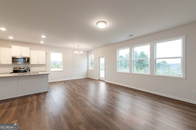 104 Windmill Court, Calhoun, GA 30701