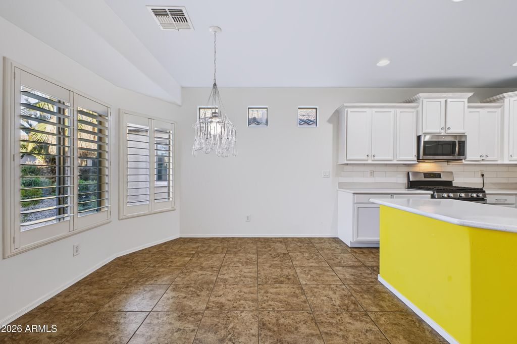 20183 N OXBOW Lane, Maricopa, AZ 85138 — photo 5