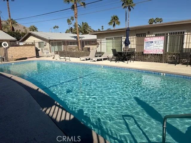 686 E Cottonwood G, Palm Springs, CA 92262