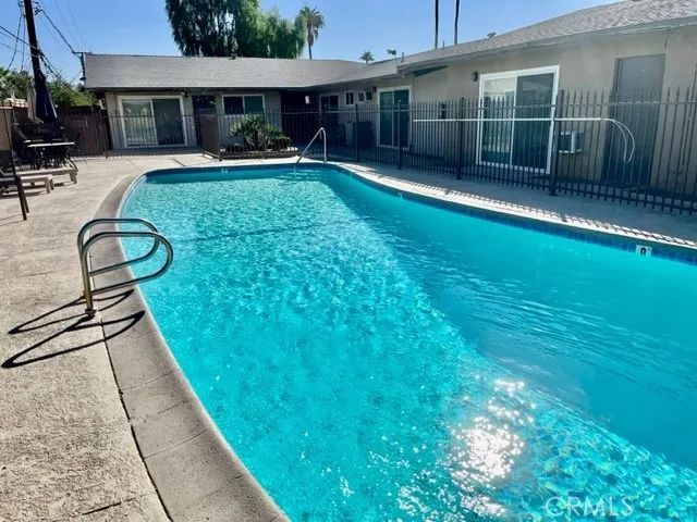 686 E Cottonwood G, Palm Springs, CA 92262