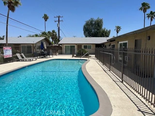 686 E Cottonwood G, Palm Springs, CA 92262