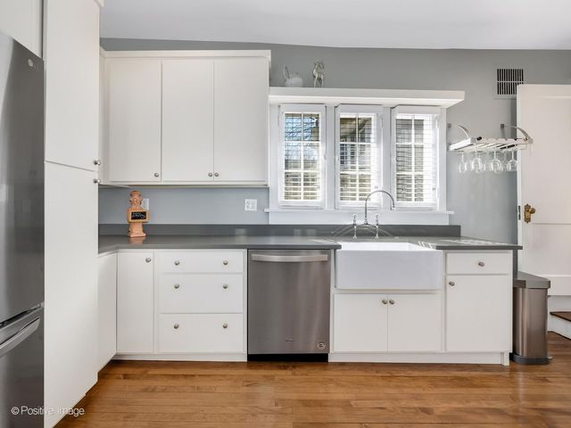 632 N Ridgeland Avenue, Oak Park, IL 60302