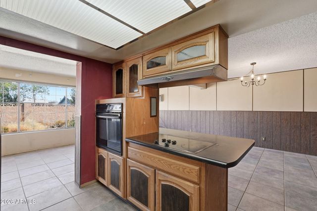 224 E LA JOLLA Drive, Tempe, AZ 85282
