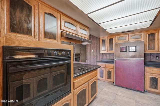224 E LA JOLLA Drive, Tempe, AZ 85282