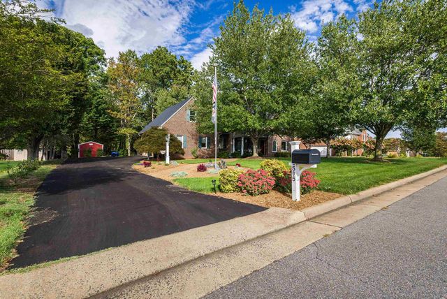 505 PELHAM DR, Waynesboro, VA 22980
