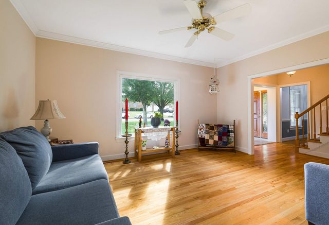 505 PELHAM DR, Waynesboro, VA 22980