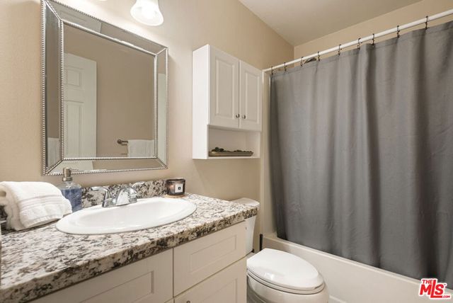 1313 Via Santiago A, Corona, CA 92882