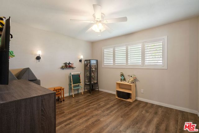 1313 Via Santiago A, Corona, CA 92882