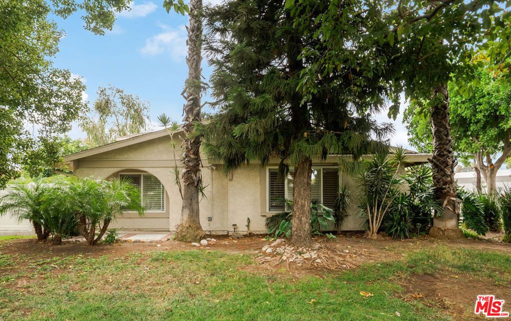 1313 Via Santiago A, Corona, CA 92882