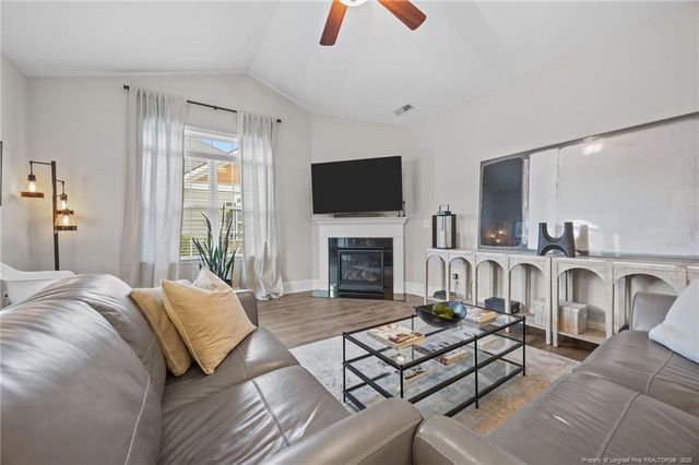 166 Nandina Court, Fayetteville, NC 28311