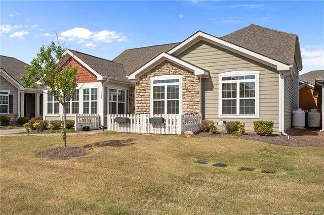 166 Nandina Court, Fayetteville, NC 28311