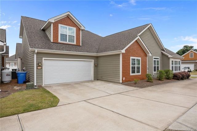 166 Nandina Court, Fayetteville, NC 28311