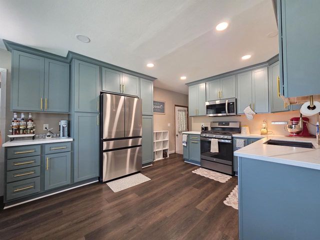 1431 S Chatham Street, Janesville, WI 53546