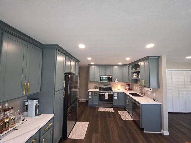 1431 S Chatham Street, Janesville, WI 53546