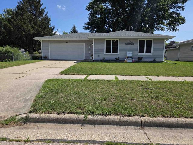 1431 S Chatham Street, Janesville, WI 53546