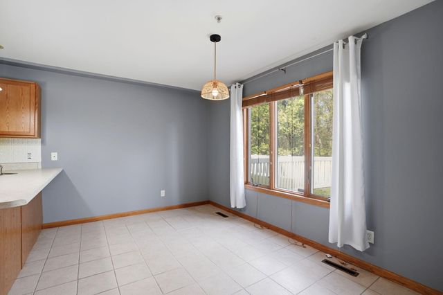 1765 Amber Drive, Hobart, IN 46342