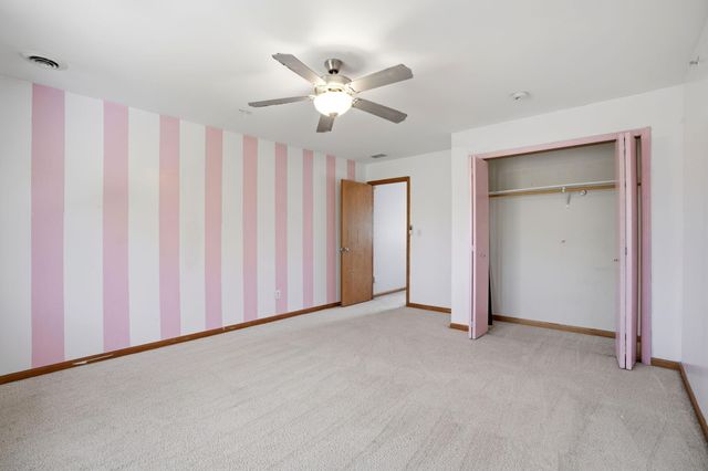 1765 Amber Drive, Hobart, IN 46342