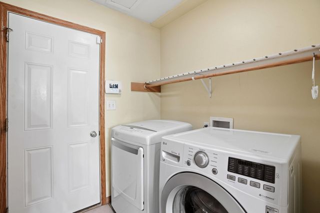 1765 Amber Drive, Hobart, IN 46342