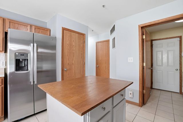 1765 Amber Drive, Hobart, IN 46342