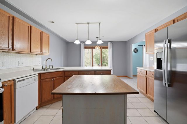 1765 Amber Drive, Hobart, IN 46342