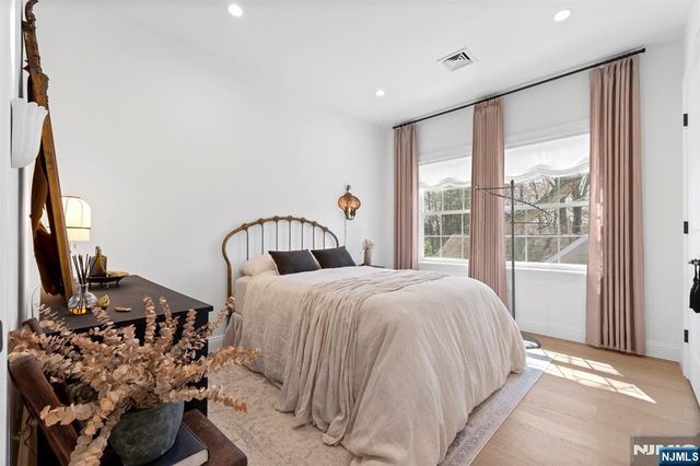 138 Brookside Avenue, Cresskill, NJ 07626