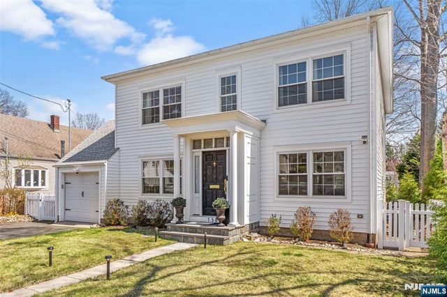 138 Brookside Avenue, Cresskill, NJ 07626