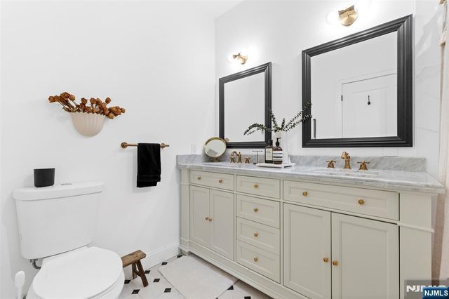 138 Brookside Avenue, Cresskill, NJ 07626