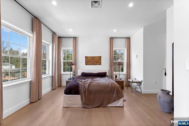 138 Brookside Avenue, Cresskill, NJ 07626