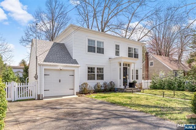138 Brookside Avenue, Cresskill, NJ 07626