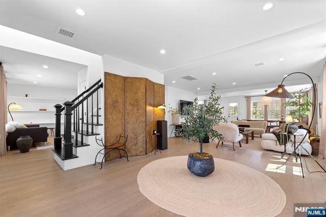 138 Brookside Avenue, Cresskill, NJ 07626