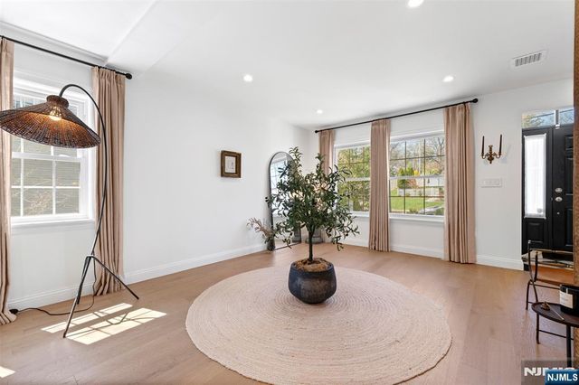 138 Brookside Avenue, Cresskill, NJ 07626