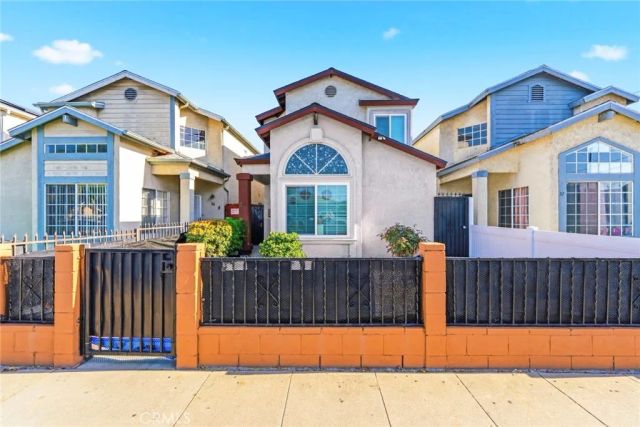 34 E Louise, Long Beach, CA 90805
