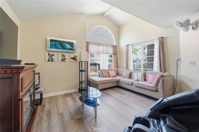 34 E Louise, Long Beach, CA 90805