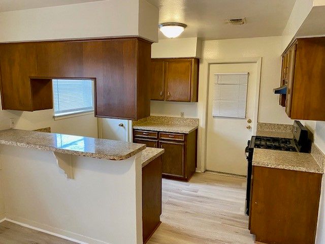 2500 S Fielder Road, Arlington, TX 76015