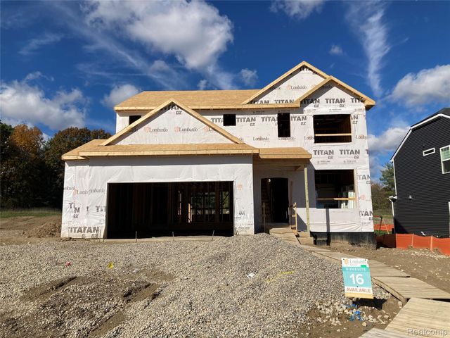 475 CANNONADE Loop, Oceola Township, MI 48843