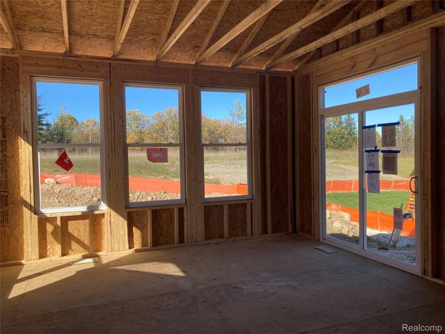 475 CANNONADE Loop, Oceola Township, MI 48843