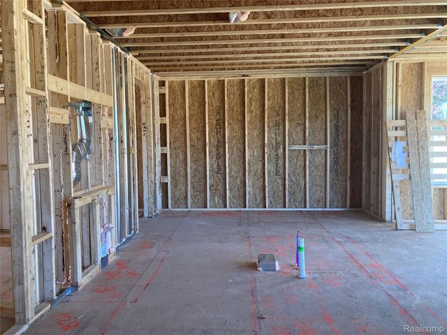 475 CANNONADE Loop, Oceola Township, MI 48843