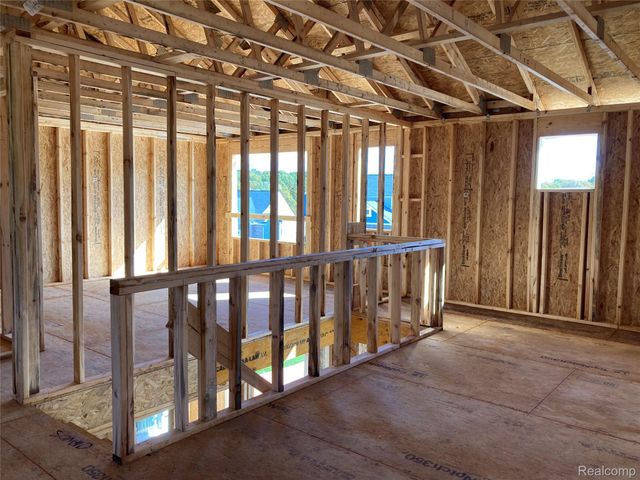 475 CANNONADE Loop, Oceola Township, MI 48843