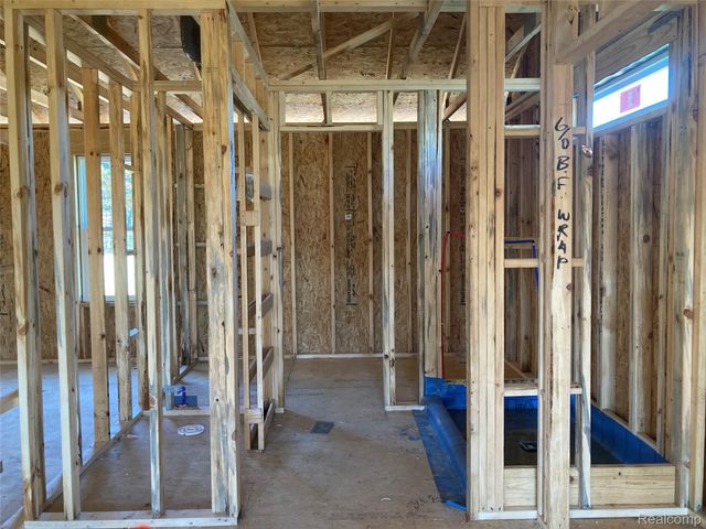 475 CANNONADE Loop, Oceola Township, MI 48843